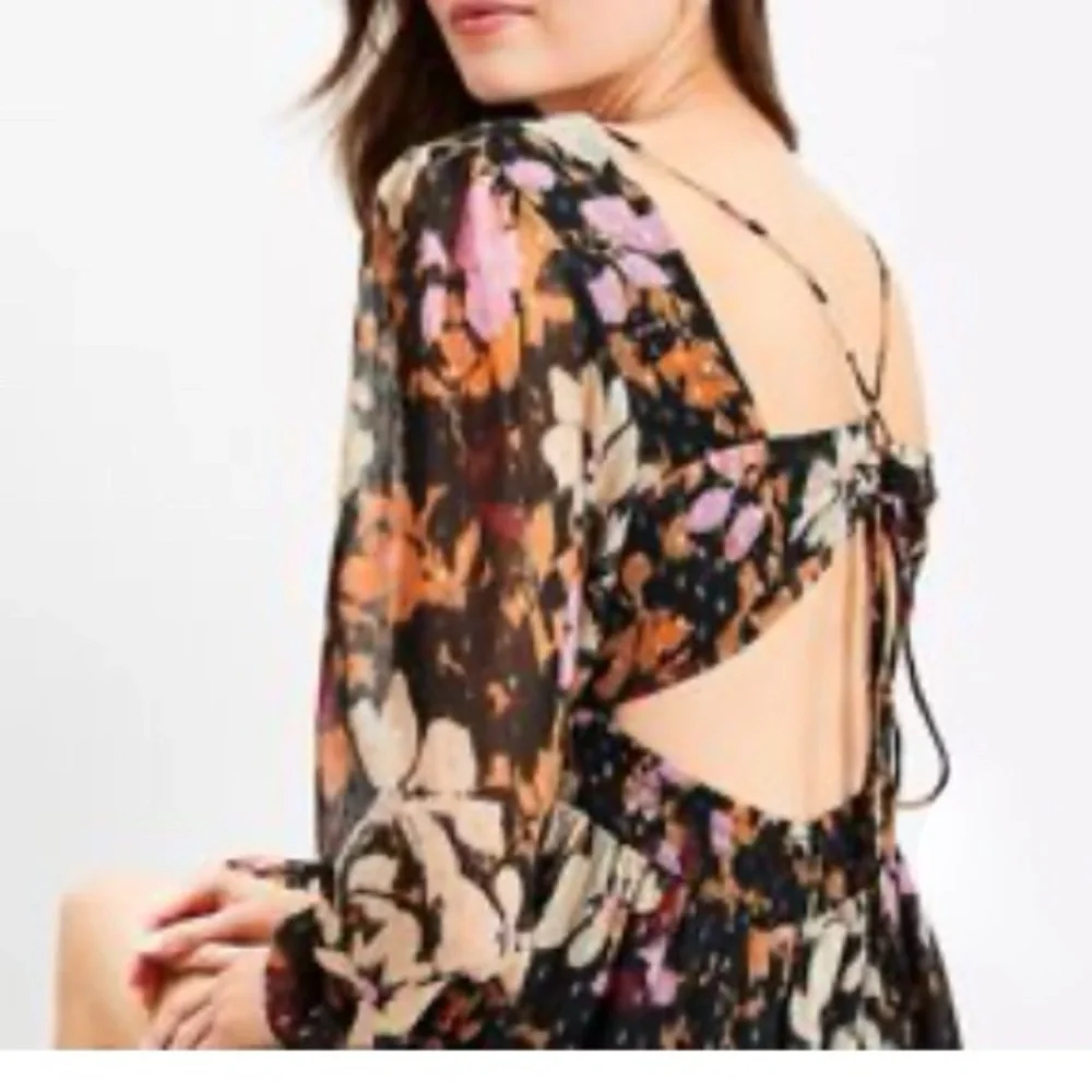 LOFT NWT Metallic Clip Gardenia Cutout High Slit Floral Maxi Dress Size SP - Picture 7 of 15